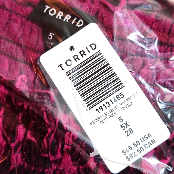 ♥️NWT VINTAGE TORRID TOP - VELVET RUCHED - PUFFY SLEEVE BLOUSE WINE - FLORAL - Picture 9 of 12